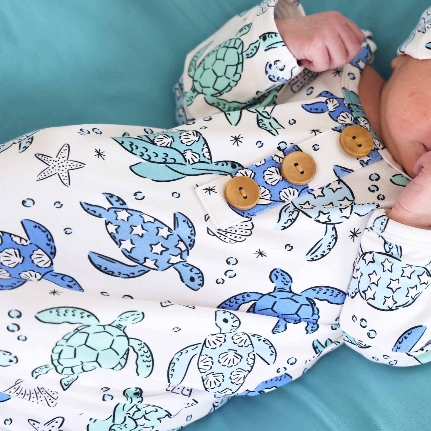 Sea Turtle Splash Newborn Baby Knot Gown & Hat Set