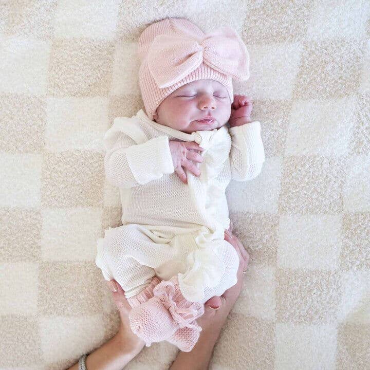 Knit Newborn Bow Booties | Baby Pink