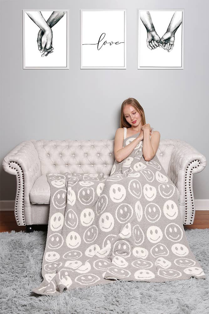 Luxury Soft Happy Face Throw Blanket: Pink