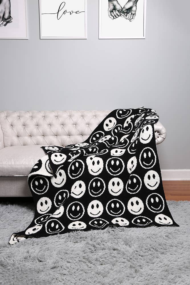 Luxury Soft Happy Face Throw Blanket: Pink