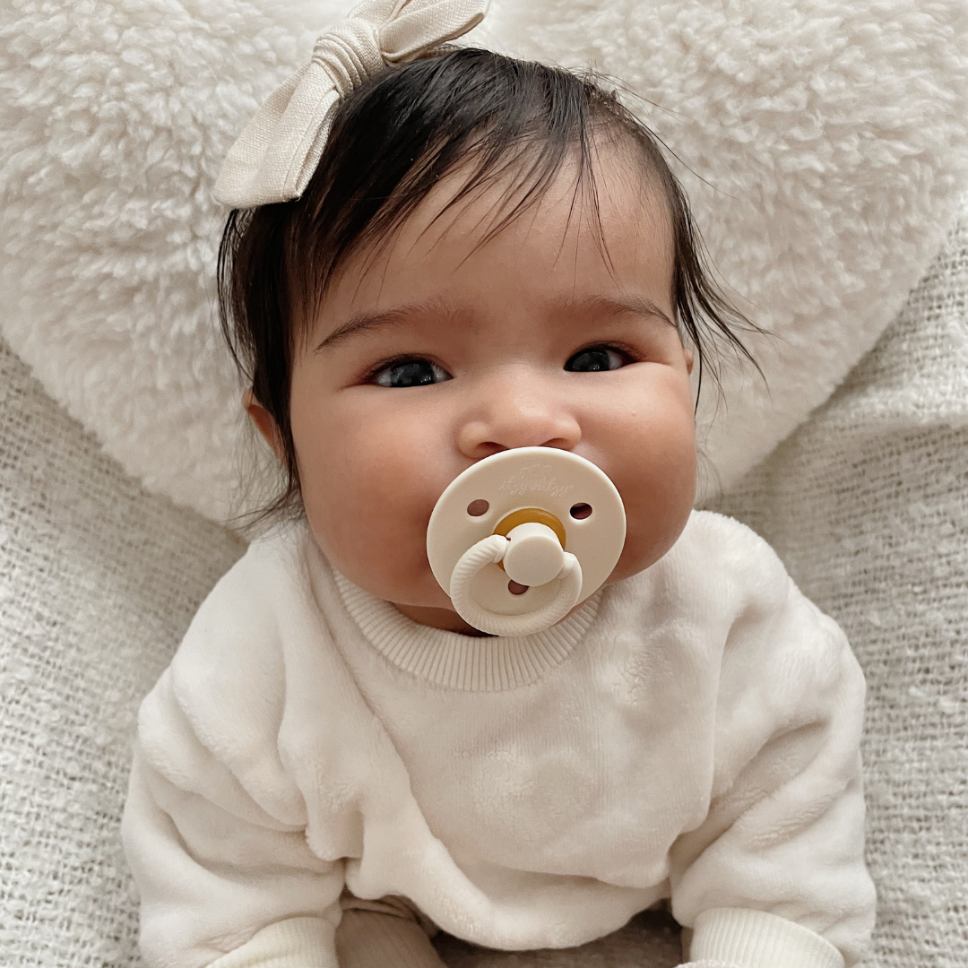Itzy Soother™ Natural Rubber Paci Sets: Glow - Buttercream + Pistachio 6-18 M