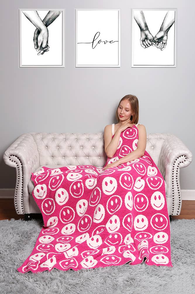 Luxury Soft Happy Face Throw Blanket: Pink
