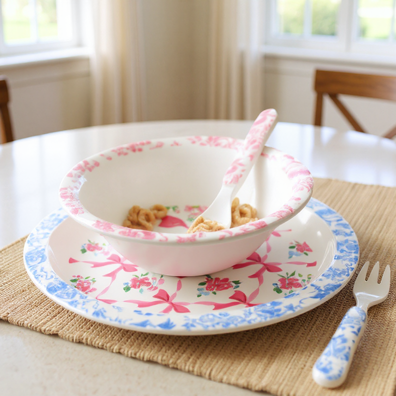 Itzy Bistro™ - 4 piece dining set: Ribbons & Roses