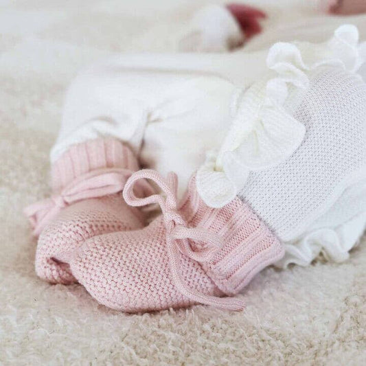 Knit Newborn Bow Booties | Baby Pink