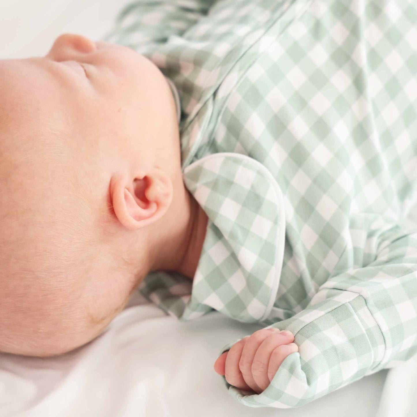 Peter Pan Collar Zipper Footie | Moss Gingham