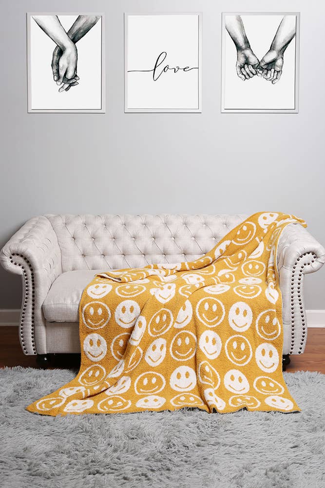 Luxury Soft Happy Face Throw Blanket: Pink